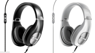 Illustration for article titled Deals: Smarter Outlets, Klipsch Headhphones, Bluetooth for Any Speaker